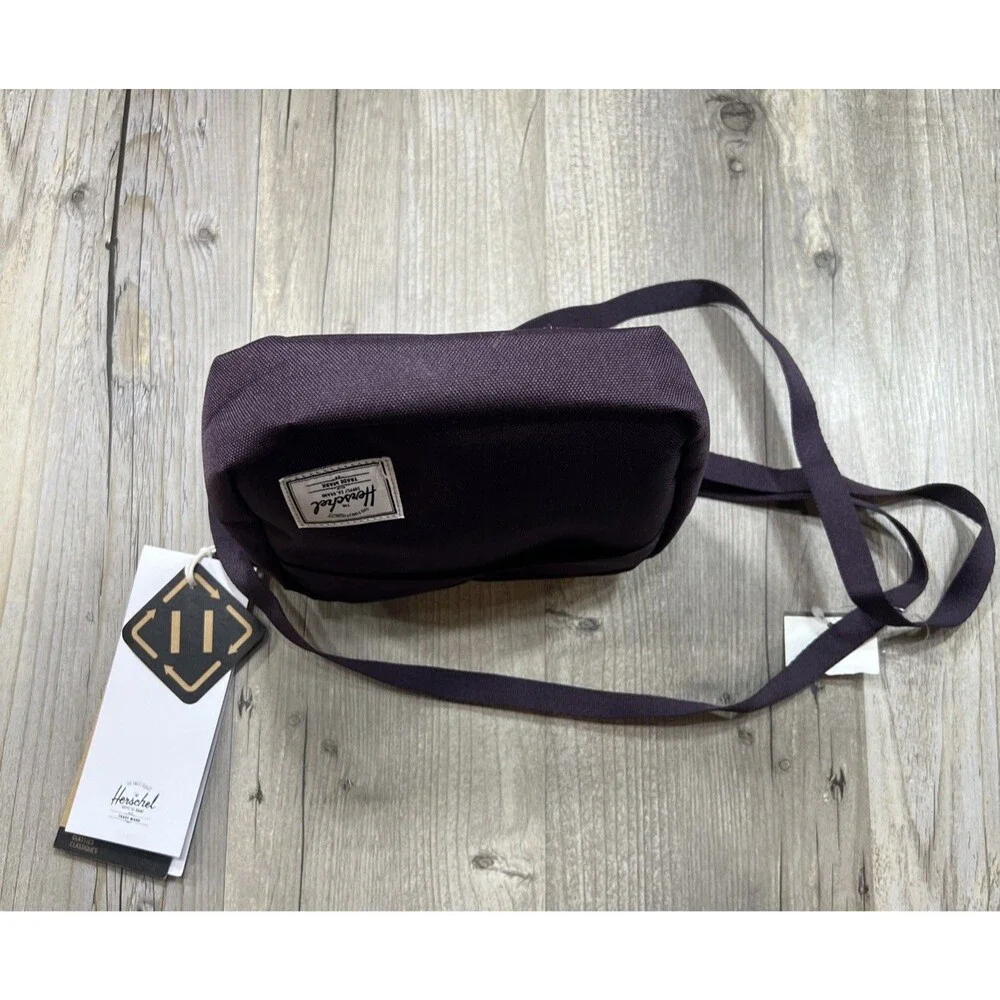 Herschel Classic Crossbody 2L Perfectly Plum NWT
